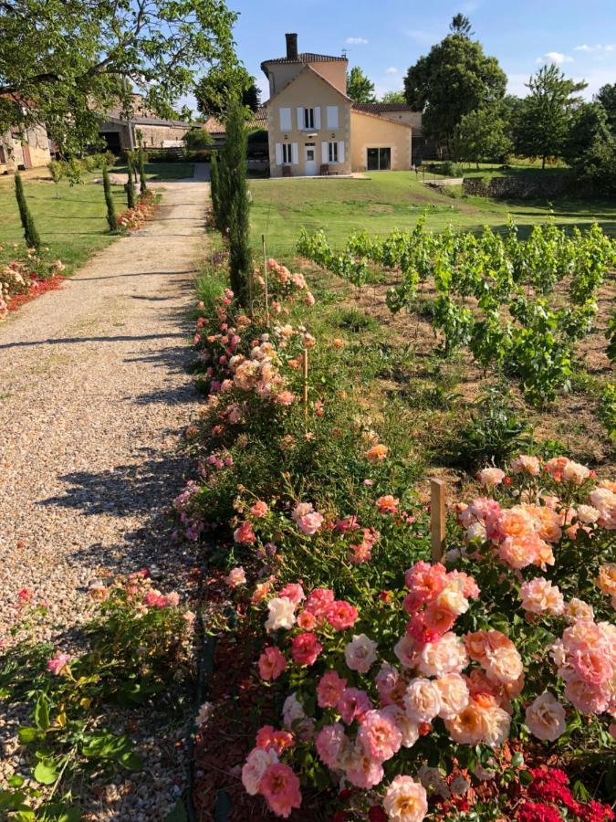 Allee Des Roses Saint-Philippe-dʼAiguille المظهر الخارجي الصورة
